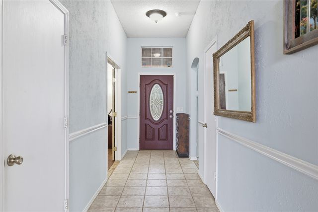 763 Winding Oak Bend, Lake Dallas, TX 75065