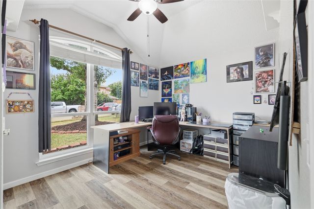 763 Winding Oak Bend, Lake Dallas, TX 75065