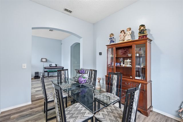 763 Winding Oak Bend, Lake Dallas, TX 75065