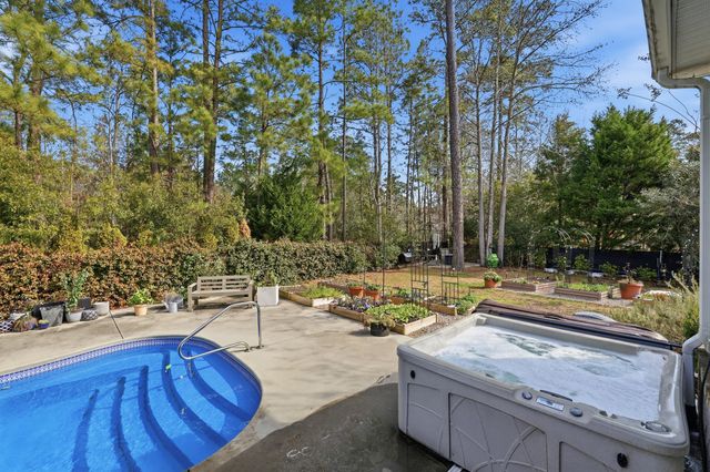 196 Low Country Loop, Murrells Inlet, SC 29576