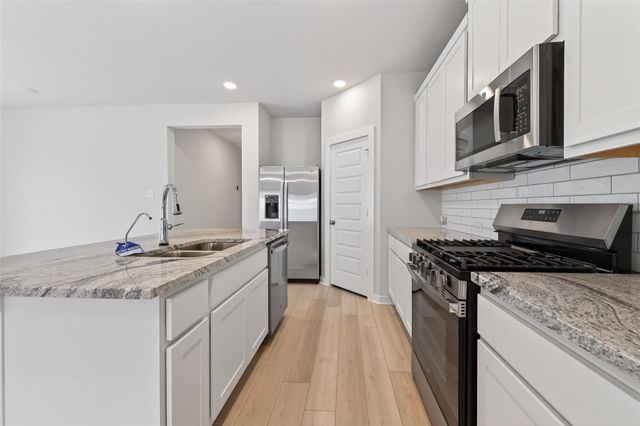 21619 Flannel Bush Ln, Cypress, TX 77433