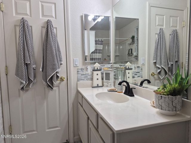 18360 Whitebark Court, Reno, NV 89508