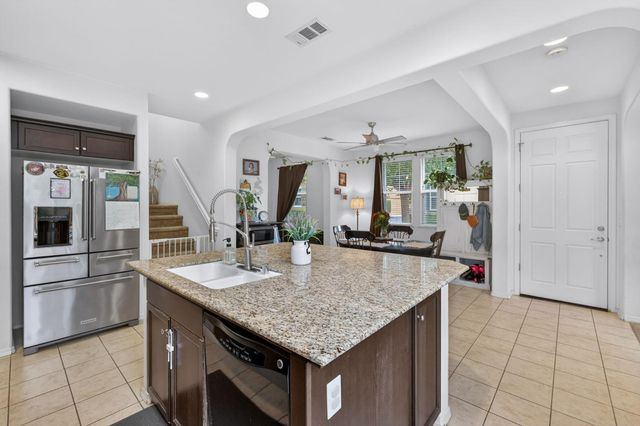 4158 Trenton Avenue, Clovis, CA 93619