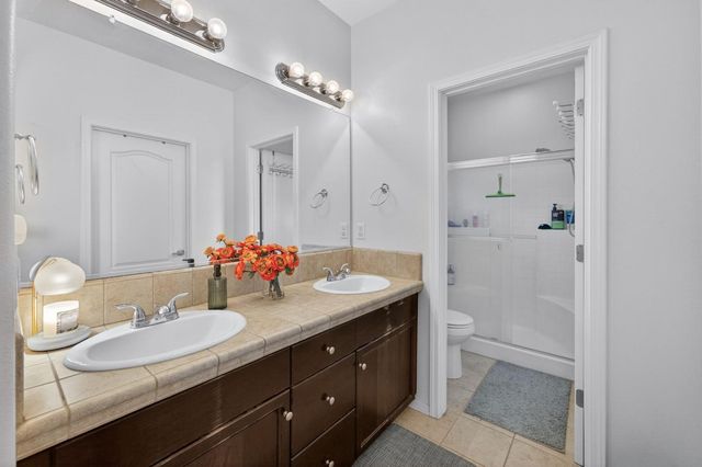 4158 Trenton Avenue, Clovis, CA 93619