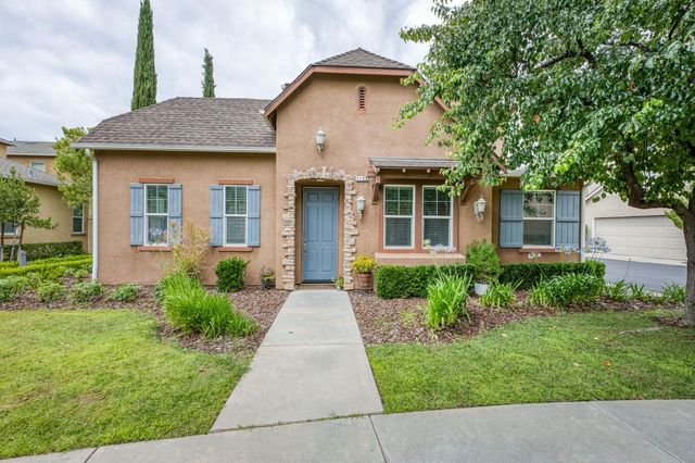 4158 Trenton Avenue, Clovis, CA 93619