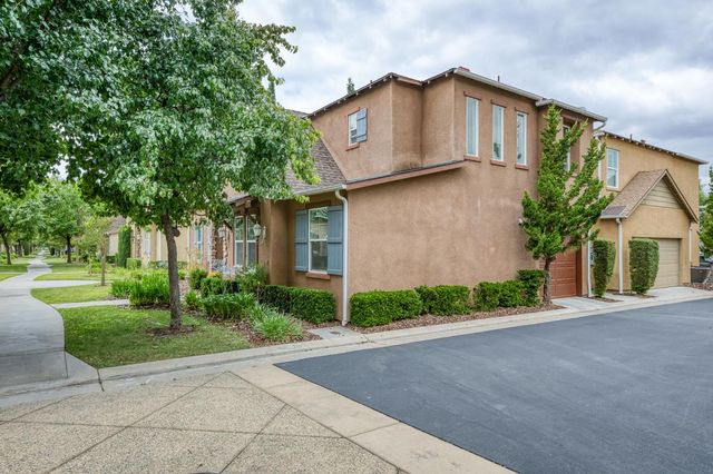 4158 Trenton Avenue, Clovis, CA 93619