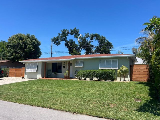 2216 NW 2nd Avenue, Wilton Manors, FL 33311