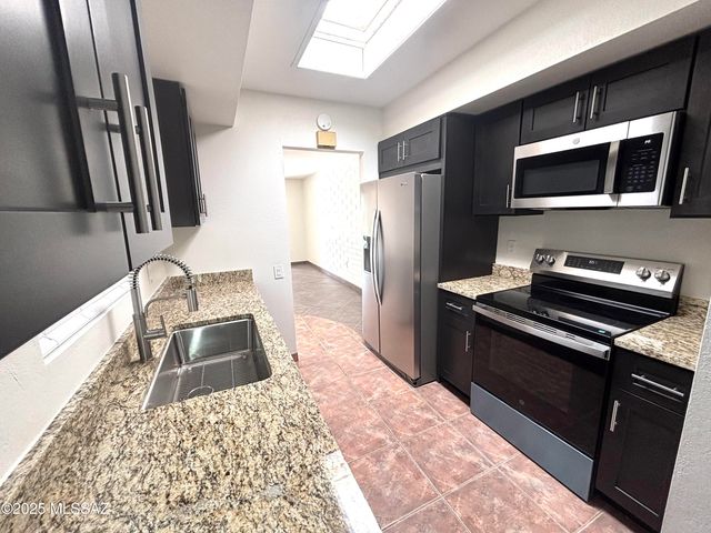 1358 S Desert Meadows Circle, Green Valley, AZ 85614