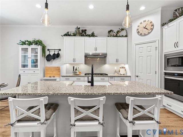 9606 Simonsville Rd, Midlothian, VA 23112