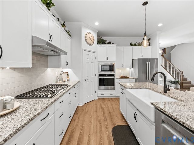 9606 Simonsville Rd, Midlothian, VA 23112