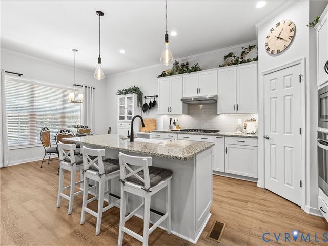 9606 Simonsville Rd, Midlothian, VA 23112