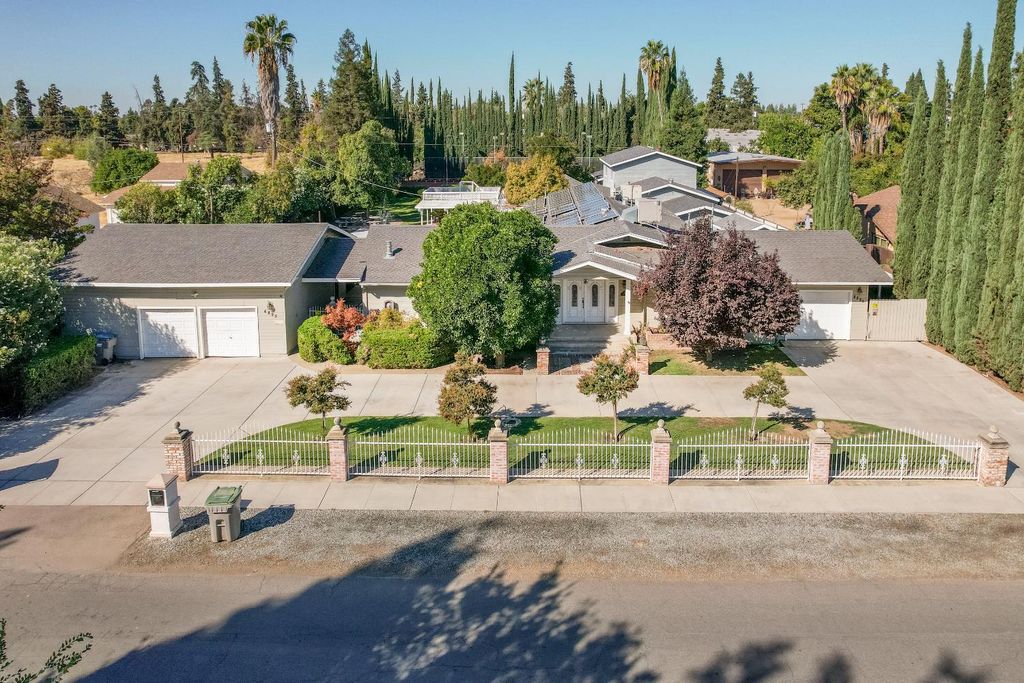 Image 45 of property listing at 4895 N Thorne Avenue, Fresno, CA 93704