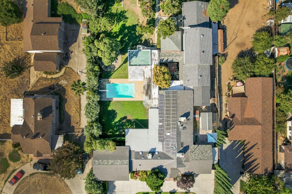 Image 52 of property listing at 4895 N Thorne Avenue, Fresno, CA 93704