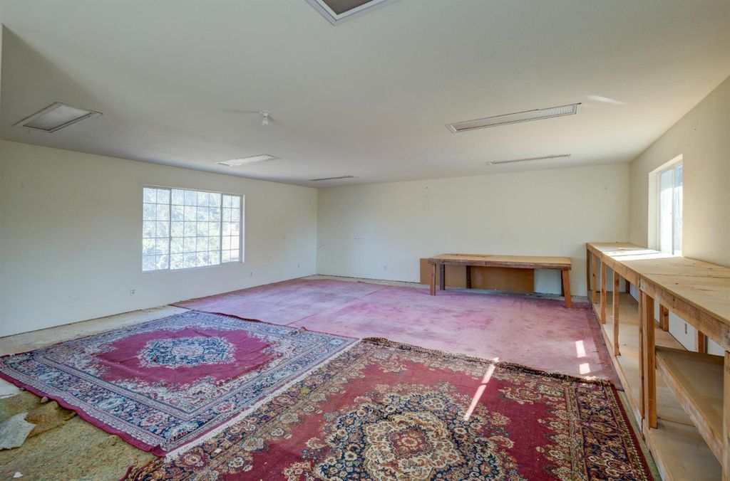 Image 64 of property listing at 4895 N Thorne Avenue, Fresno, CA 93704