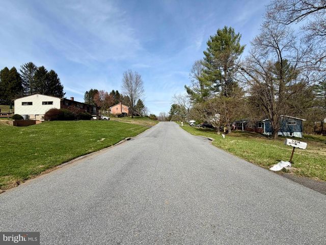 5314 WENDY RD, Sykesville, MD 21784