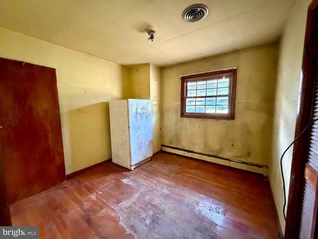 5314 WENDY RD, Sykesville, MD 21784