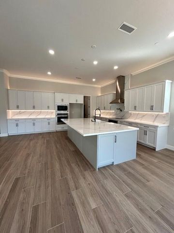 1644 Heirloom Avenue, Clovis, CA 93619