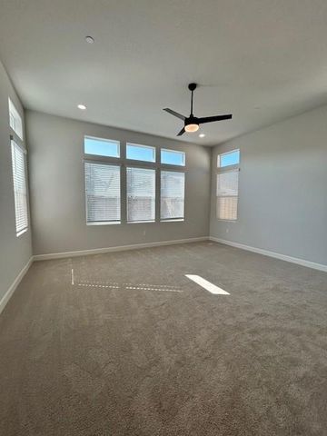 1644 Heirloom Avenue, Clovis, CA 93619