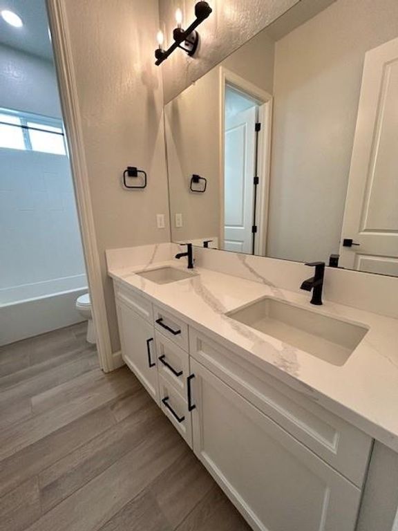 Image 15 of property listing at 1644 Heirloom Avenue, Clovis, CA 93619