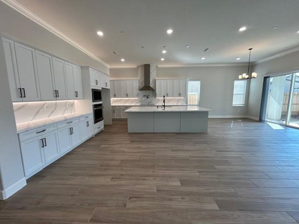 Image 2 of property listing at 1644 Heirloom Avenue, Clovis, CA 93619