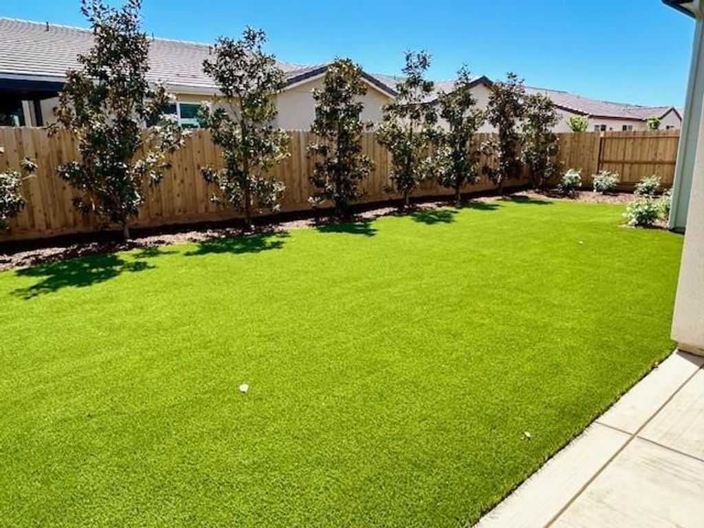 Image 21 of property listing at 1644 Heirloom Avenue, Clovis, CA 93619