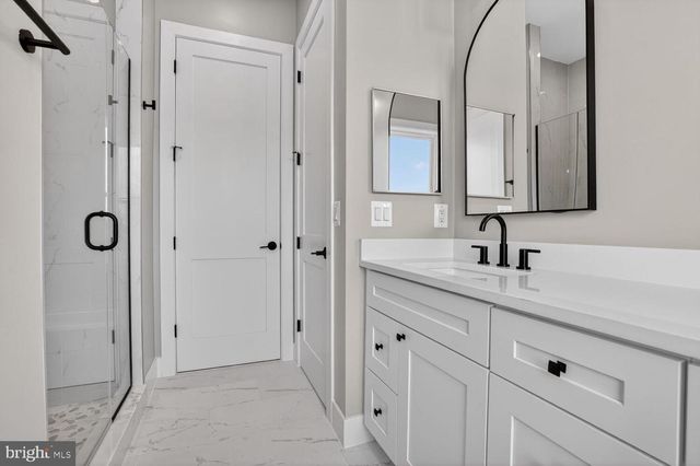 29 ROCK ISLAND RIDGE, LAKE ANNA, Mineral, VA 23117