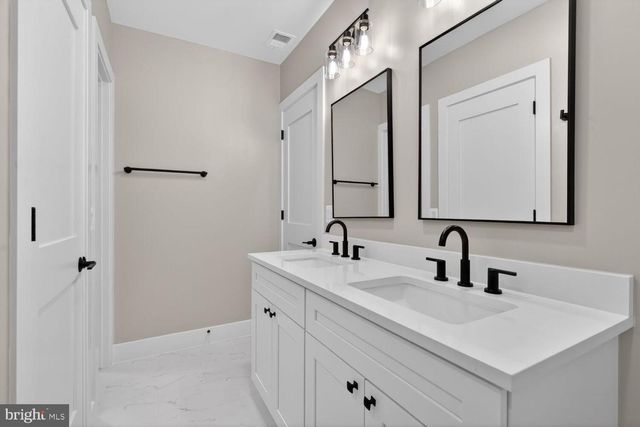 29 ROCK ISLAND RIDGE, LAKE ANNA, Mineral, VA 23117