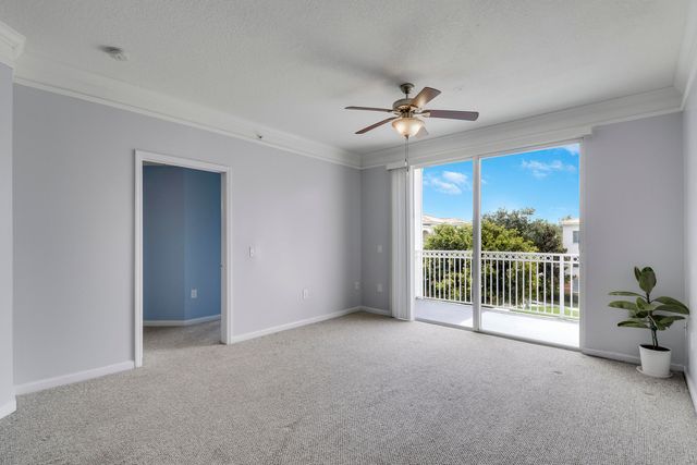 4302 Myrtlewood Circle W, Palm Beach Gardens, FL 33418