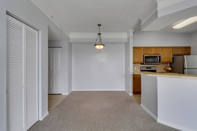 4302 Myrtlewood Circle W, Palm Beach Gardens, FL 33418