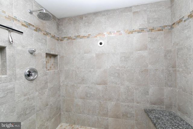 2 JAY CT, Marlton, NJ 08053