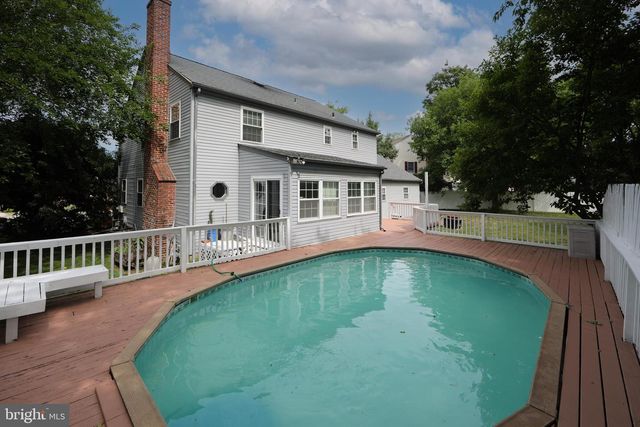 2 JAY CT, Marlton, NJ 08053