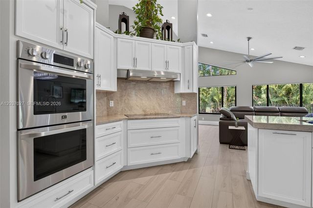 5366 NW 85th Ave, Coral Springs, FL 33067