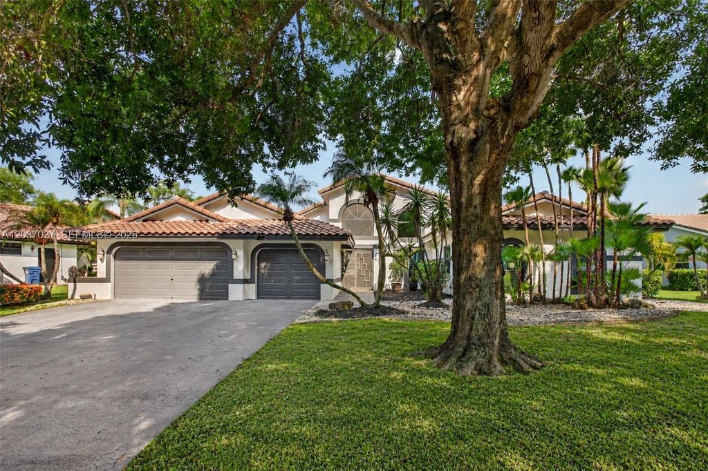 5366 NW 85th Ave, Coral Springs, FL 33067