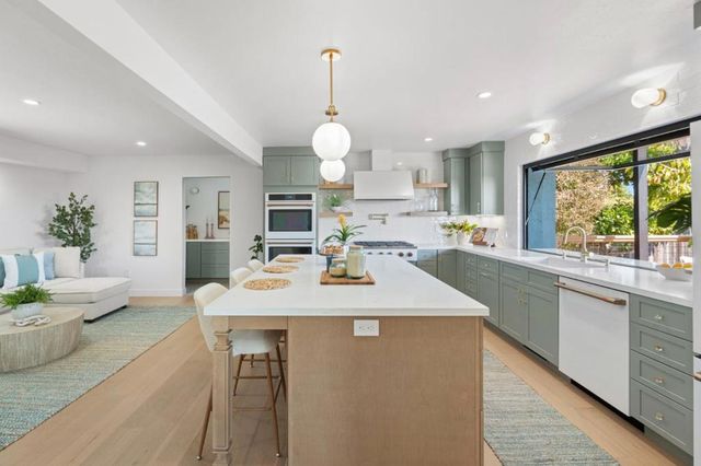 210 Thunderbird Drive, Aptos, CA 95003