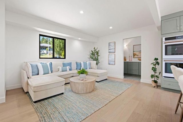 210 Thunderbird Drive, Aptos, CA 95003