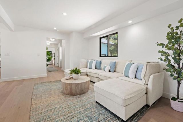 210 Thunderbird Drive, Aptos, CA 95003