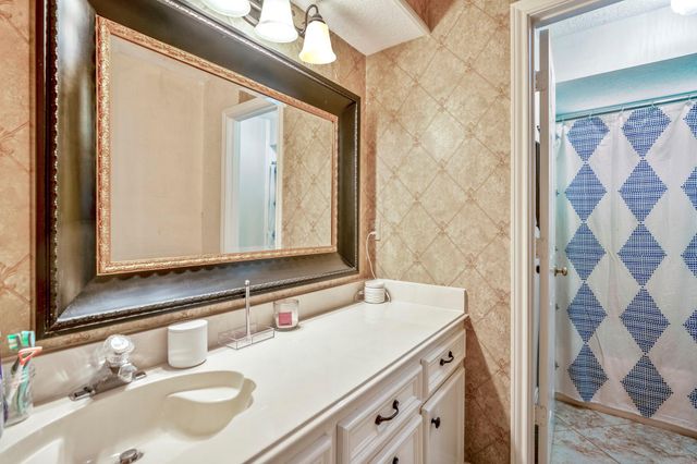407 Champion Lake Drive, Spring, TX 77380
