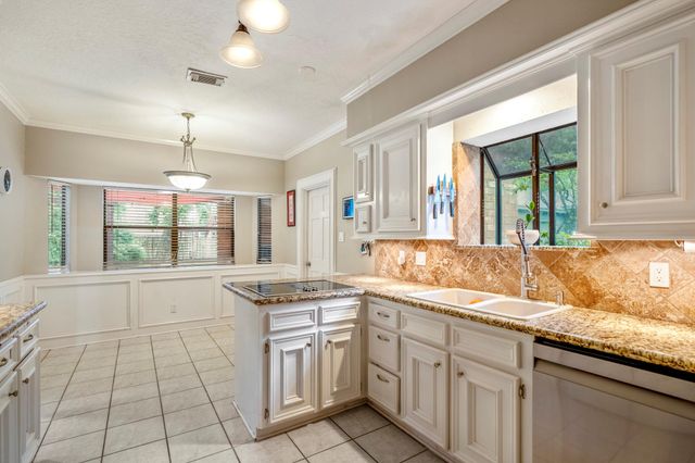 407 Champion Lake Drive, Spring, TX 77380
