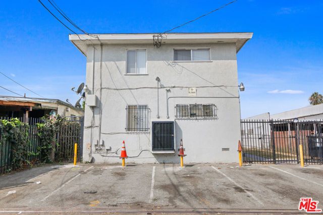 7516 S Western Avenue, Los Angeles, CA 90047