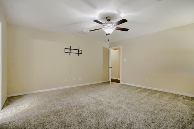 336 Wild Oak Drive, Huffman, TX 77336