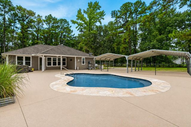 336 Wild Oak Drive, Huffman, TX 77336