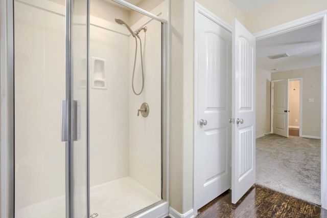 336 Wild Oak Drive, Huffman, TX 77336
