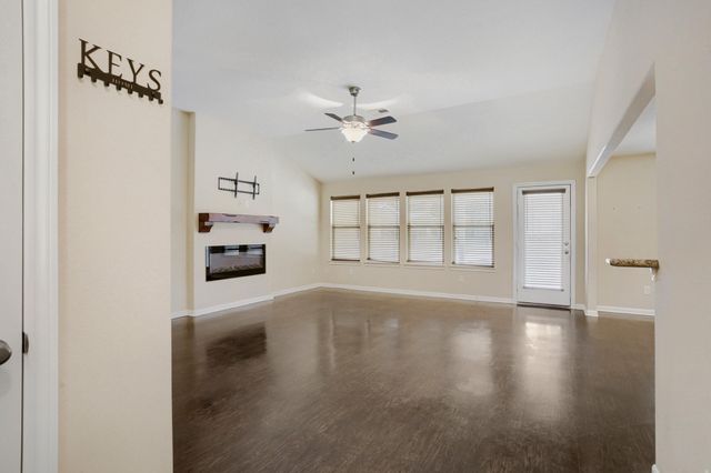 336 Wild Oak Drive, Huffman, TX 77336