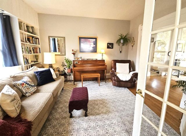 322 E Court Street, Viroqua, WI 54665