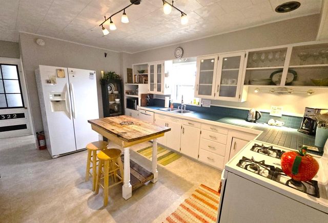 322 E Court Street, Viroqua, WI 54665