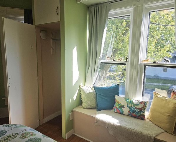 322 E Court Street, Viroqua, WI 54665