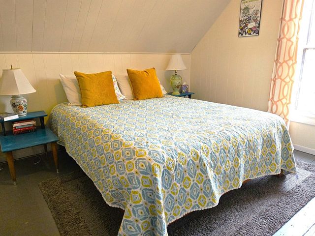 322 E Court Street, Viroqua, WI 54665