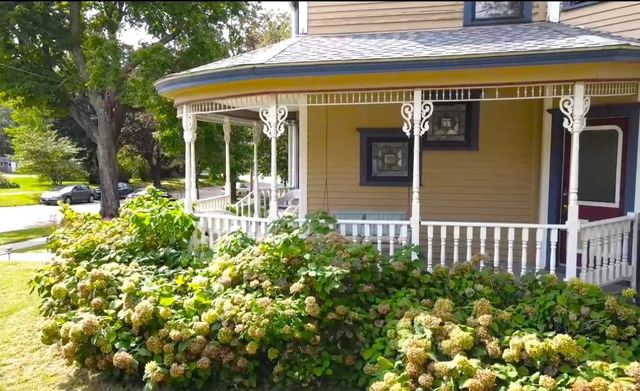 322 E Court Street, Viroqua, WI 54665