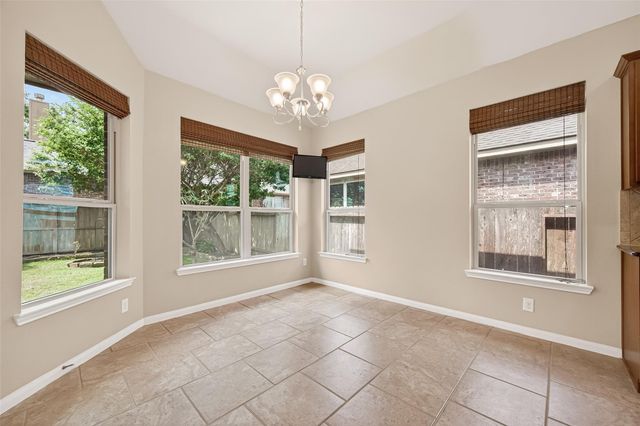 111 Pheasant Run Drive, Conroe, TX 77384