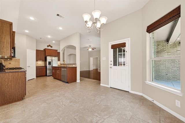 111 Pheasant Run Drive, Conroe, TX 77384